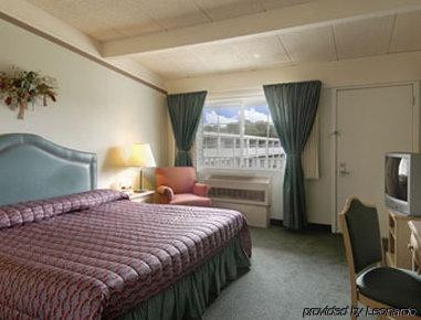 Travelodge By Wyndham איווה סיטי חדר תמונה