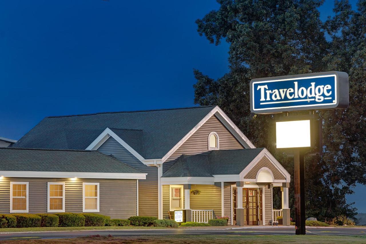 Travelodge By Wyndham איווה סיטי מראה חיצוני תמונה